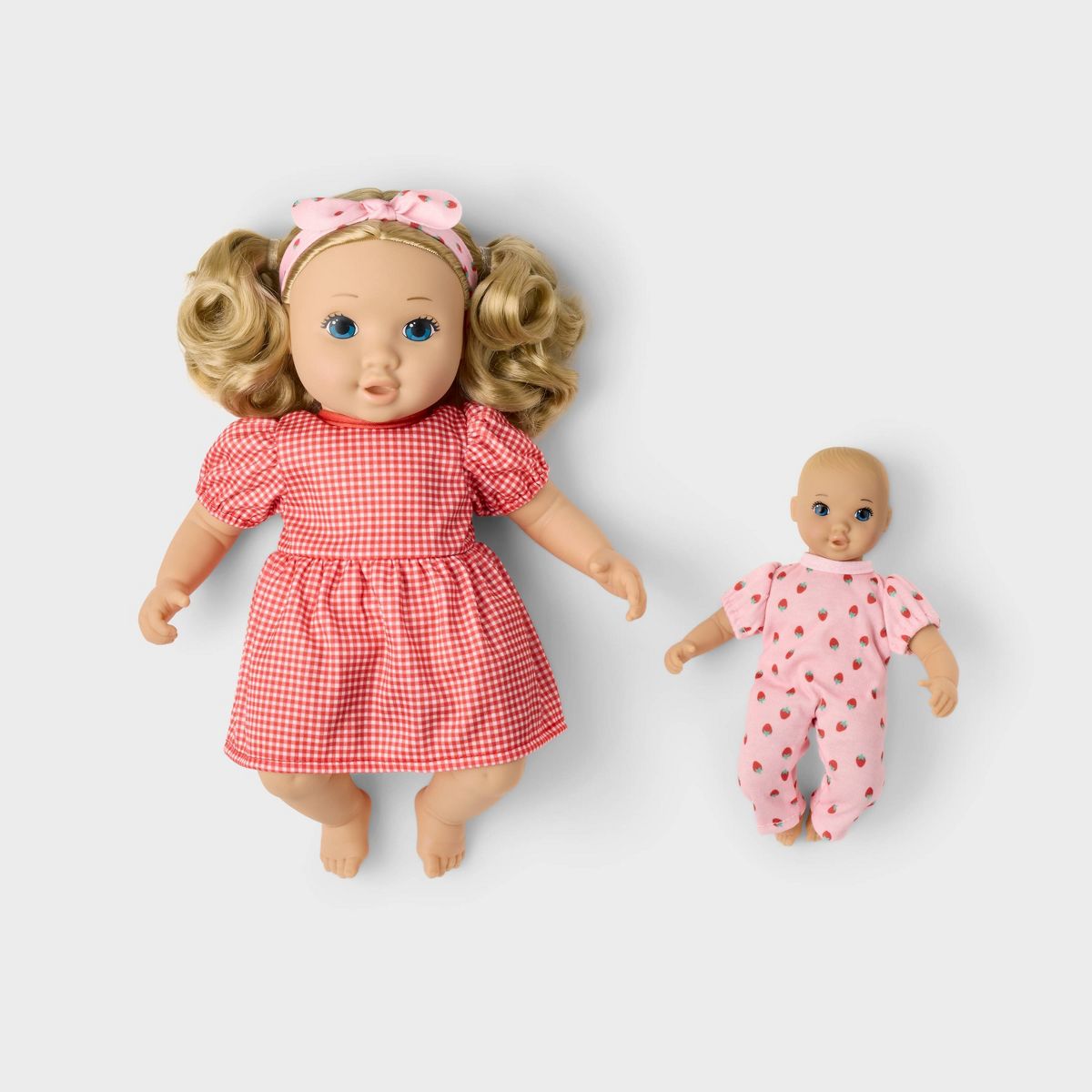 MUÑECA Y HERMANITA GIGGLESCAPE