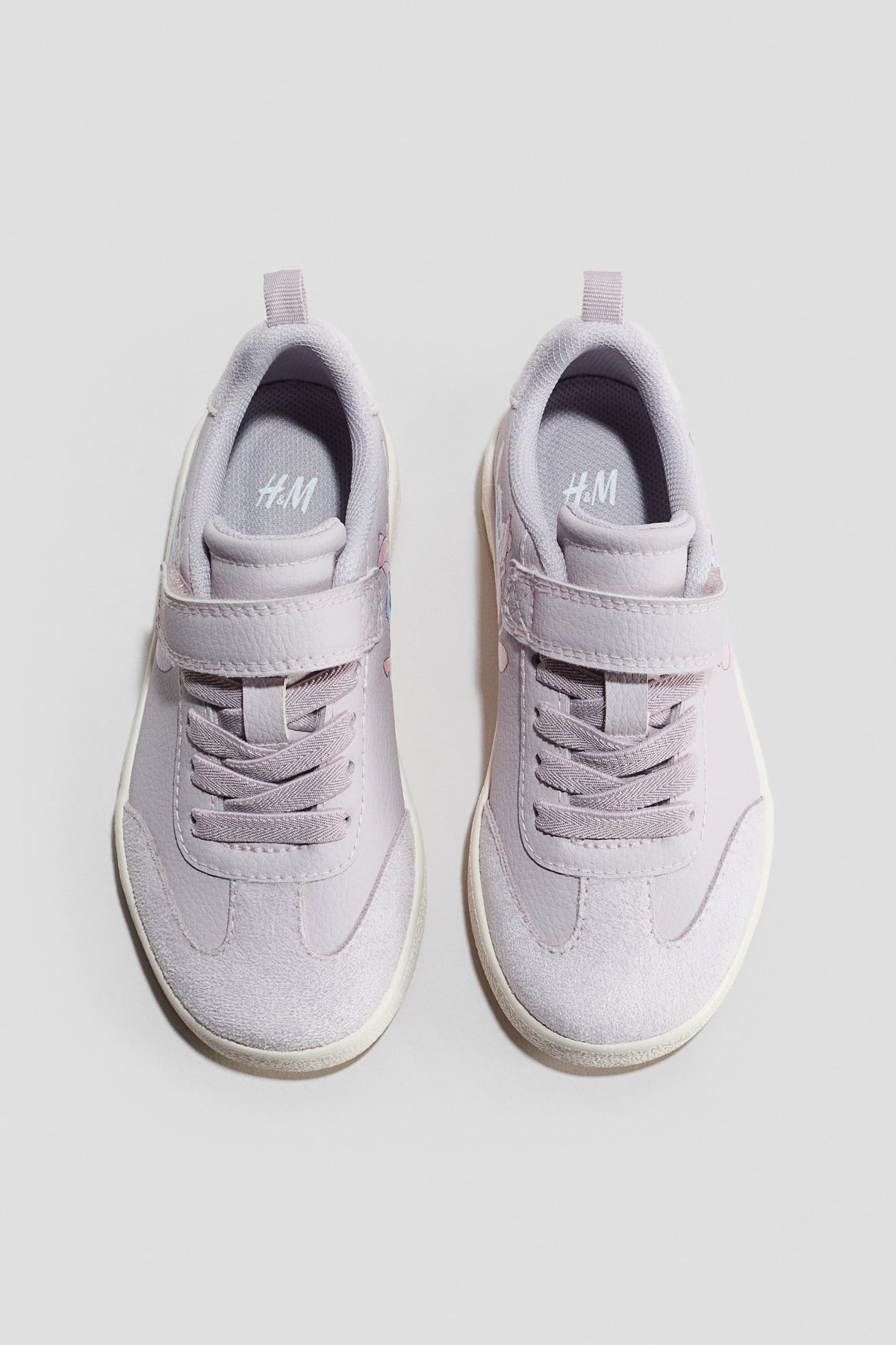 TENIS DE STITCH H&M