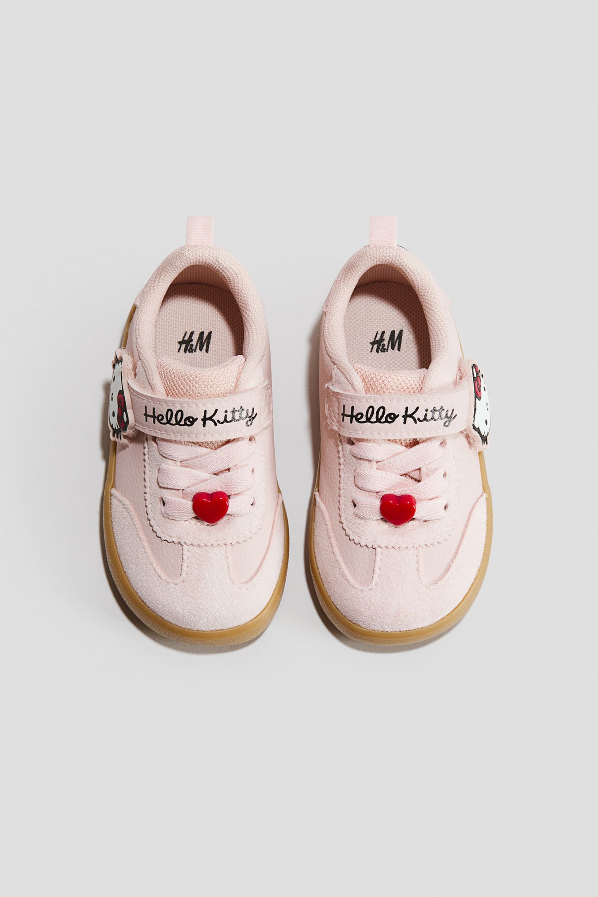 TENIS DE HELLO KITTY H&M