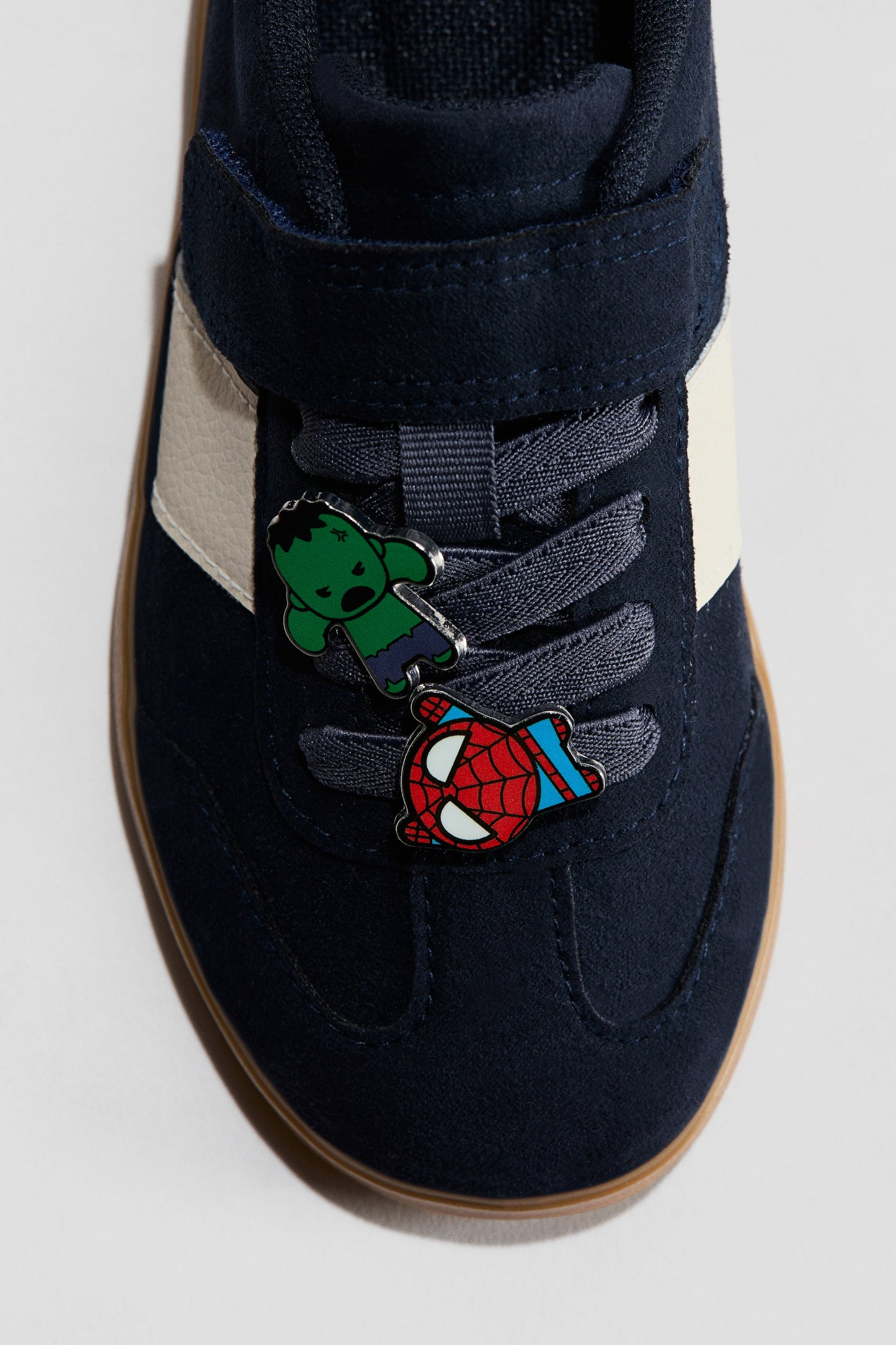 TENIS MARVEL H&M