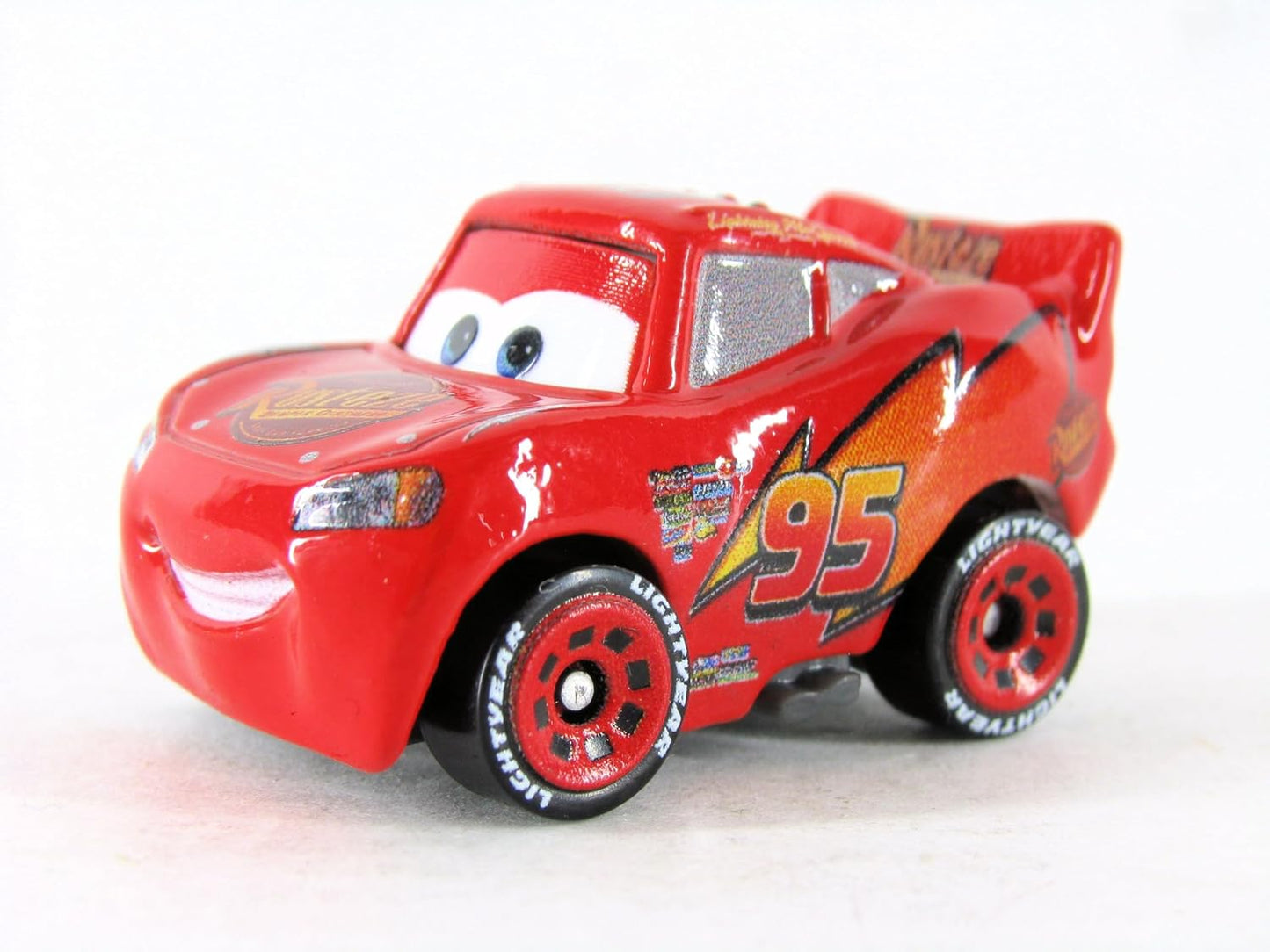 MINI CARROS DE RAYO MC QUEEN