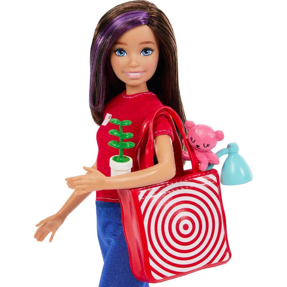 BARBIE VENDEDORA EN TARGET