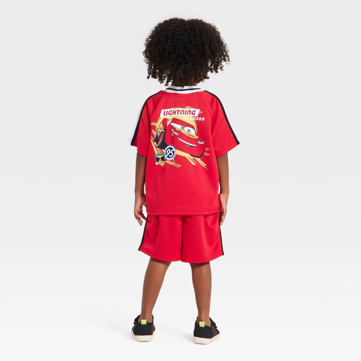 SET DE CAMISETA Y SHORTS DE RAYO MC QUEEN