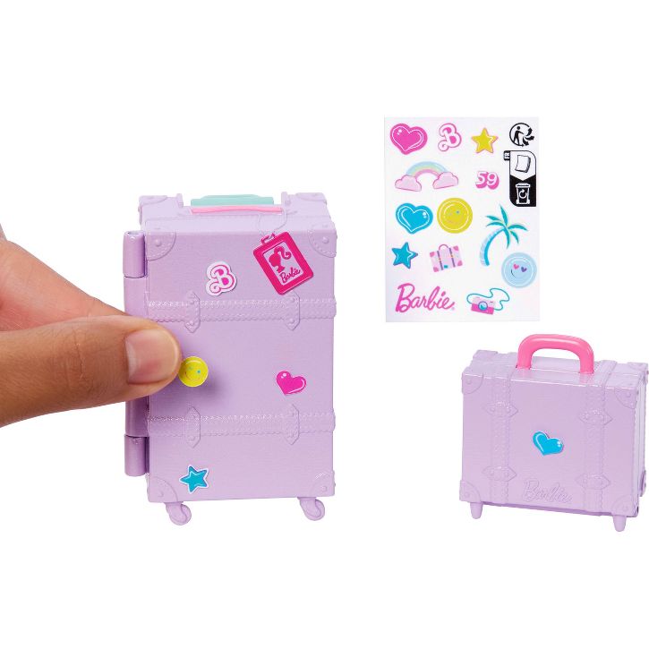 BARBIE Y ACCESORIOS DE VIAJE