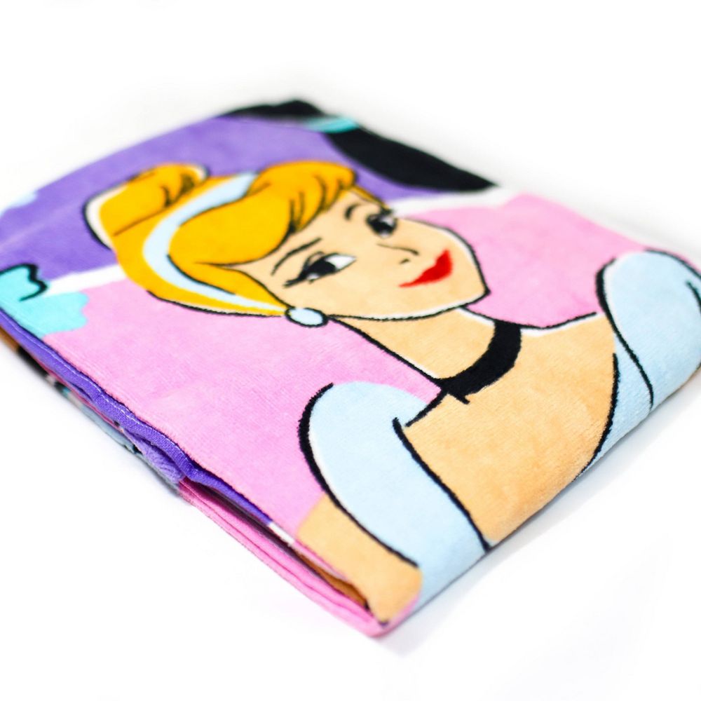 TOALLA DE PRINCESSAS