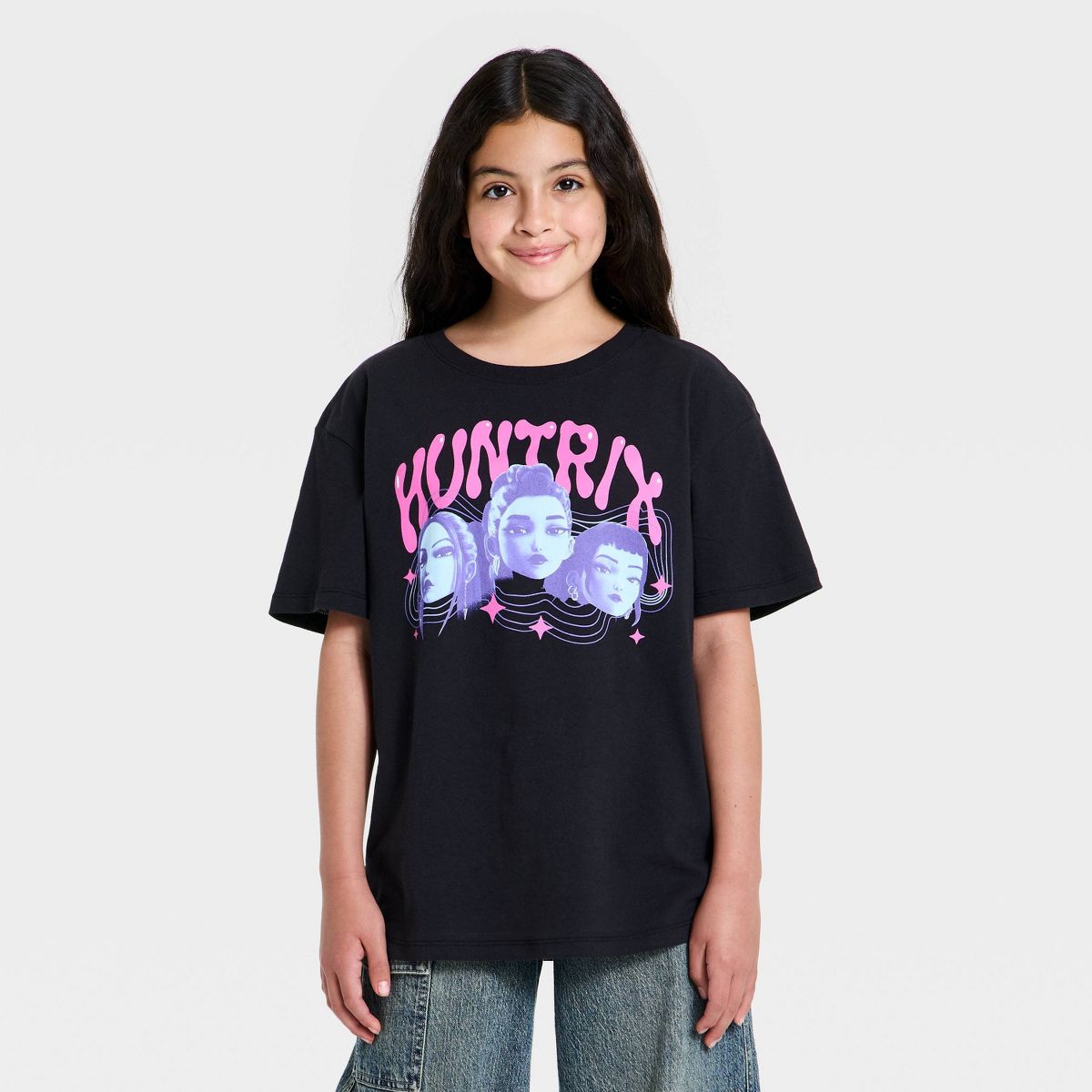 CAMISA MANGA CORTA CON ESTAMPADO DE K-POP DEMOM HUNTERS HUNTRIX PARA NIÑA