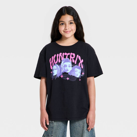 CAMISA MANGA CORTA CON ESTAMPADO DE K-POP DEMOM HUNTERS HUNTRIX PARA NIÑA