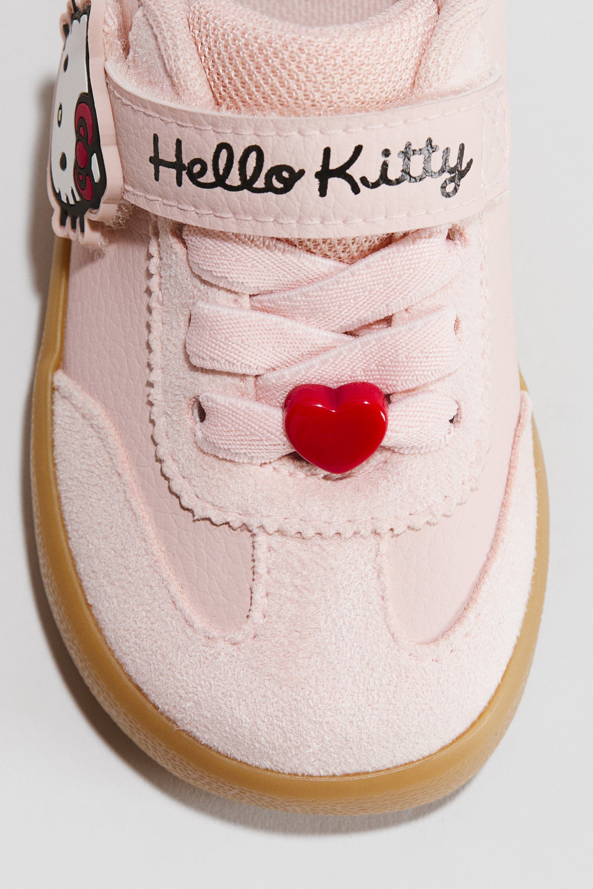 TENIS DE HELLO KITTY H&M